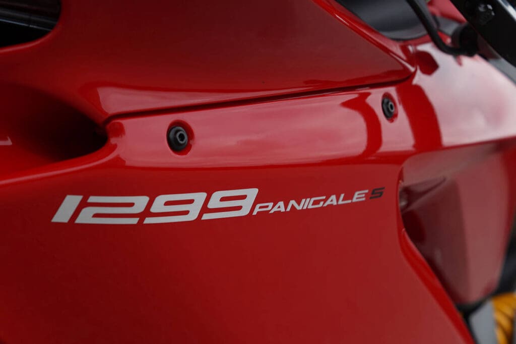 1299-panigale-s-12