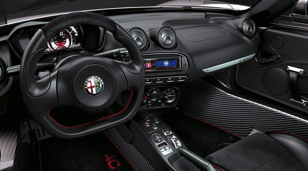 Alfa Romeo 4C 10