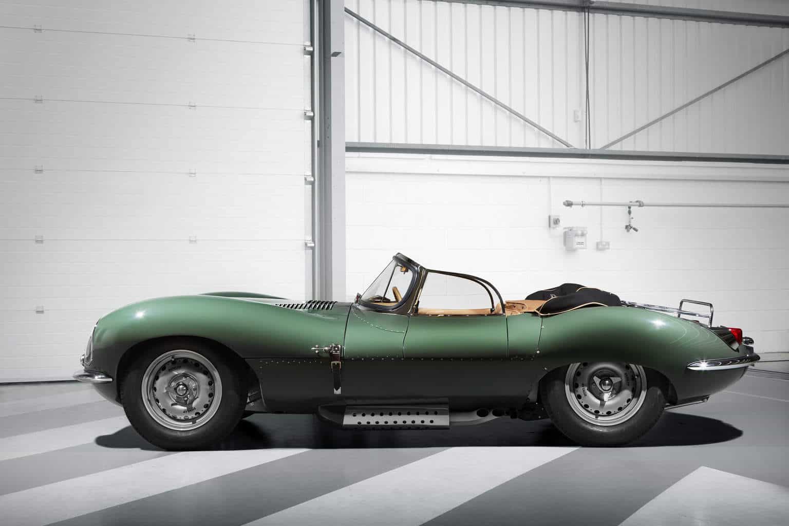 2-jaguar-xkss