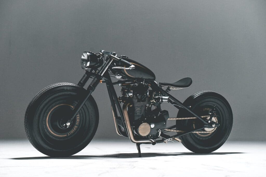Deze custom Yamaha XS 650 ademt pure klasse