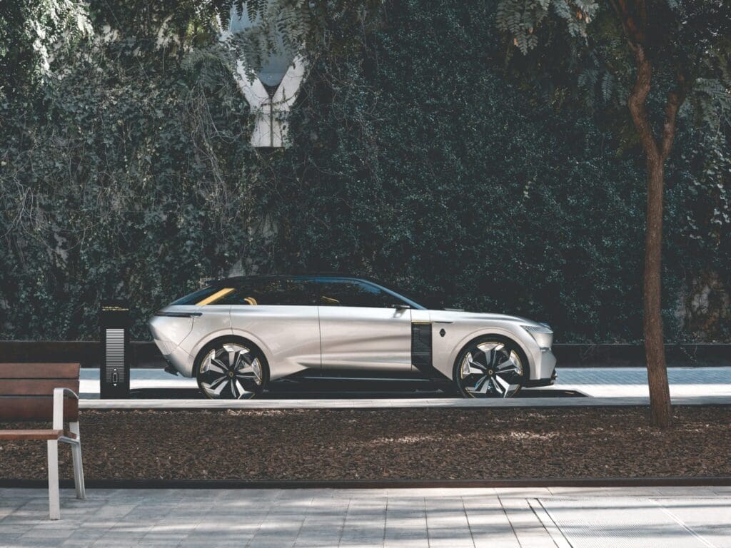 Futuristisch: nieuwe Renault Morphoz kan zichzelf groter maken
