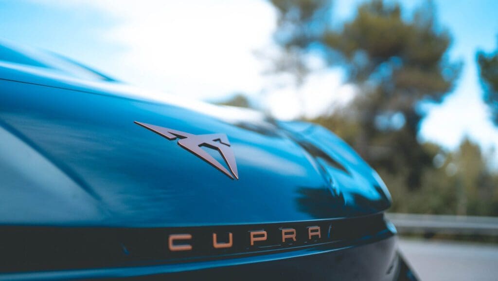 Cupra Born entert elektrische autowerld als een patron