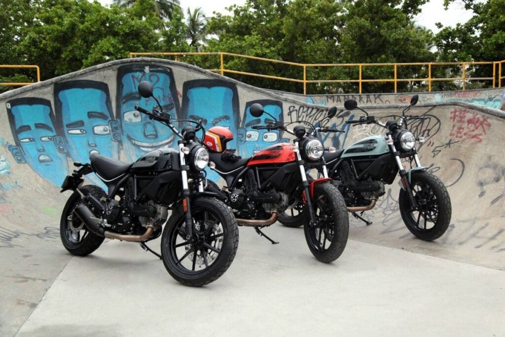 33 DUCATI SCRAMBLER SIXTY2