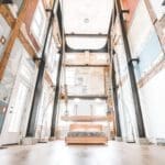 Schommel rechtstreeks in je bed in Cincinatti, Airbnb Finds: minimalisme, design en kunst in Cincinnati