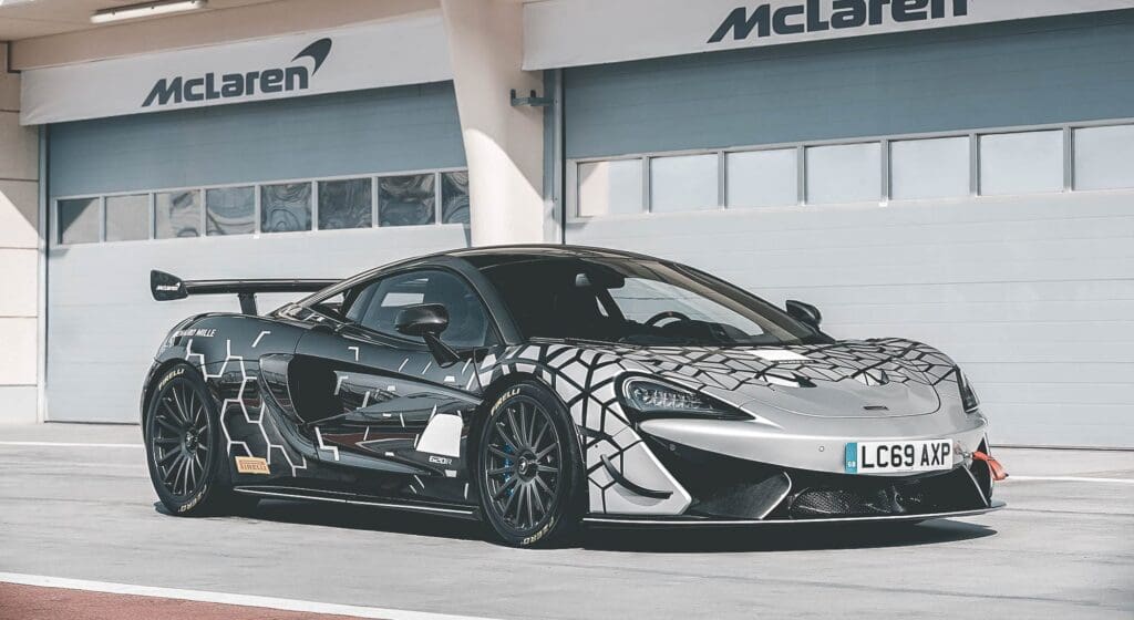 McLaren 620R, De McLaren 620R is de straat legale versie van de 570S GT4