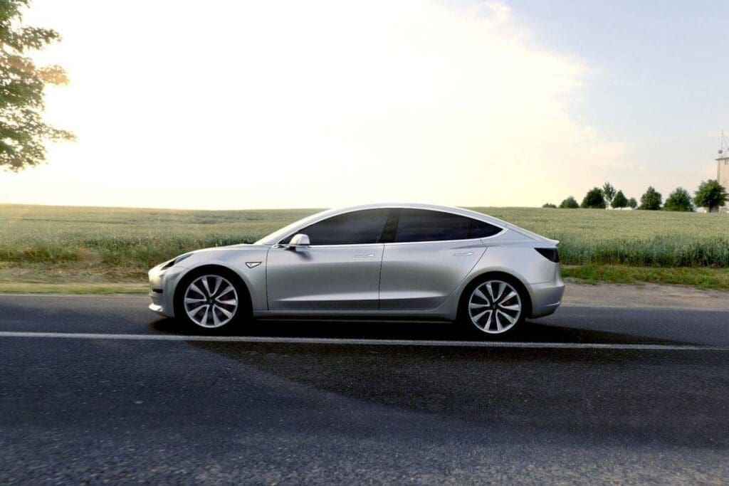 Tesla Model 3 6