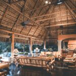 Luxe villa, Airbnb Finds: Costa Ricaanse villa met infinity zwembad, prive-kok en tropische bar