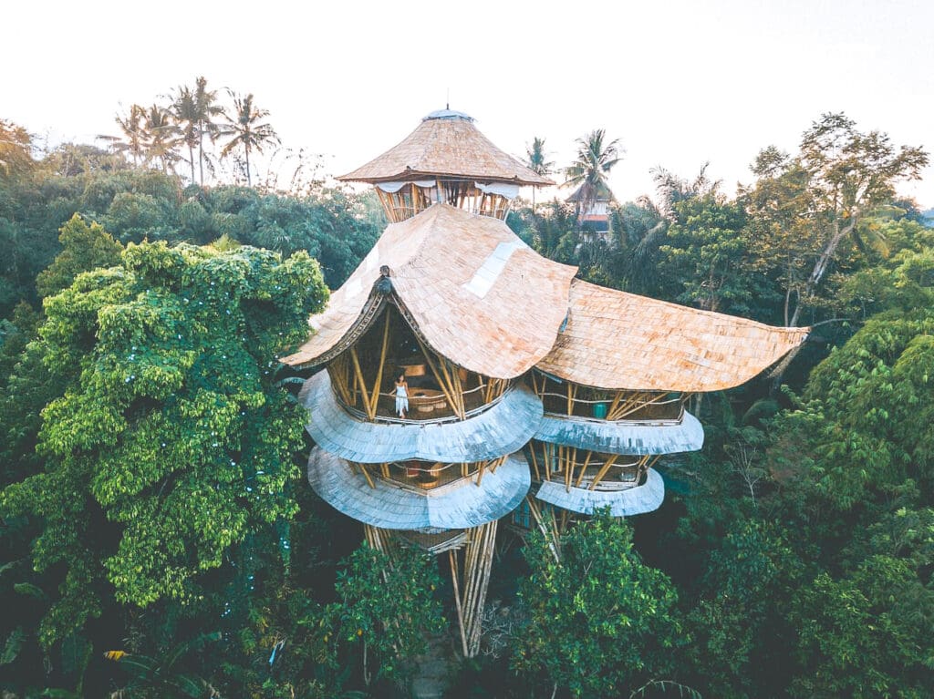 Airbnb Finds: brute boomhut op Bali ademt luxe en design