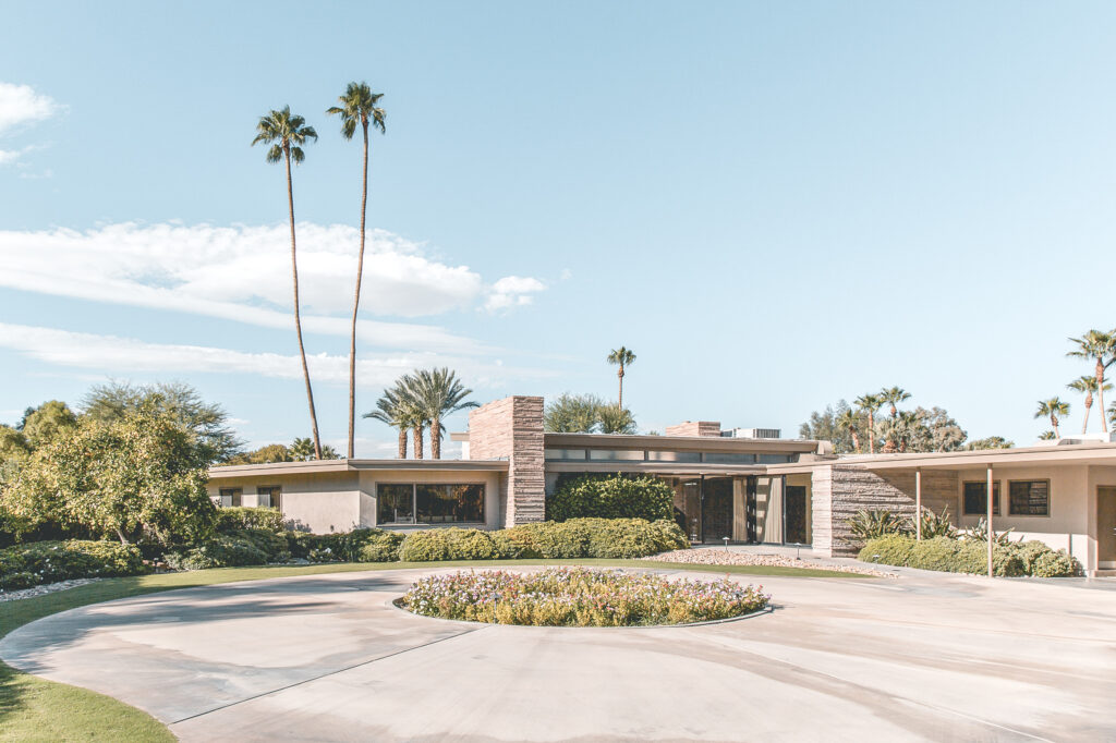 Frank Sinatra, <strong>Airbnb Finds:</strong> de legendarische jaren &#8217;40 villa van Frank Sinatra