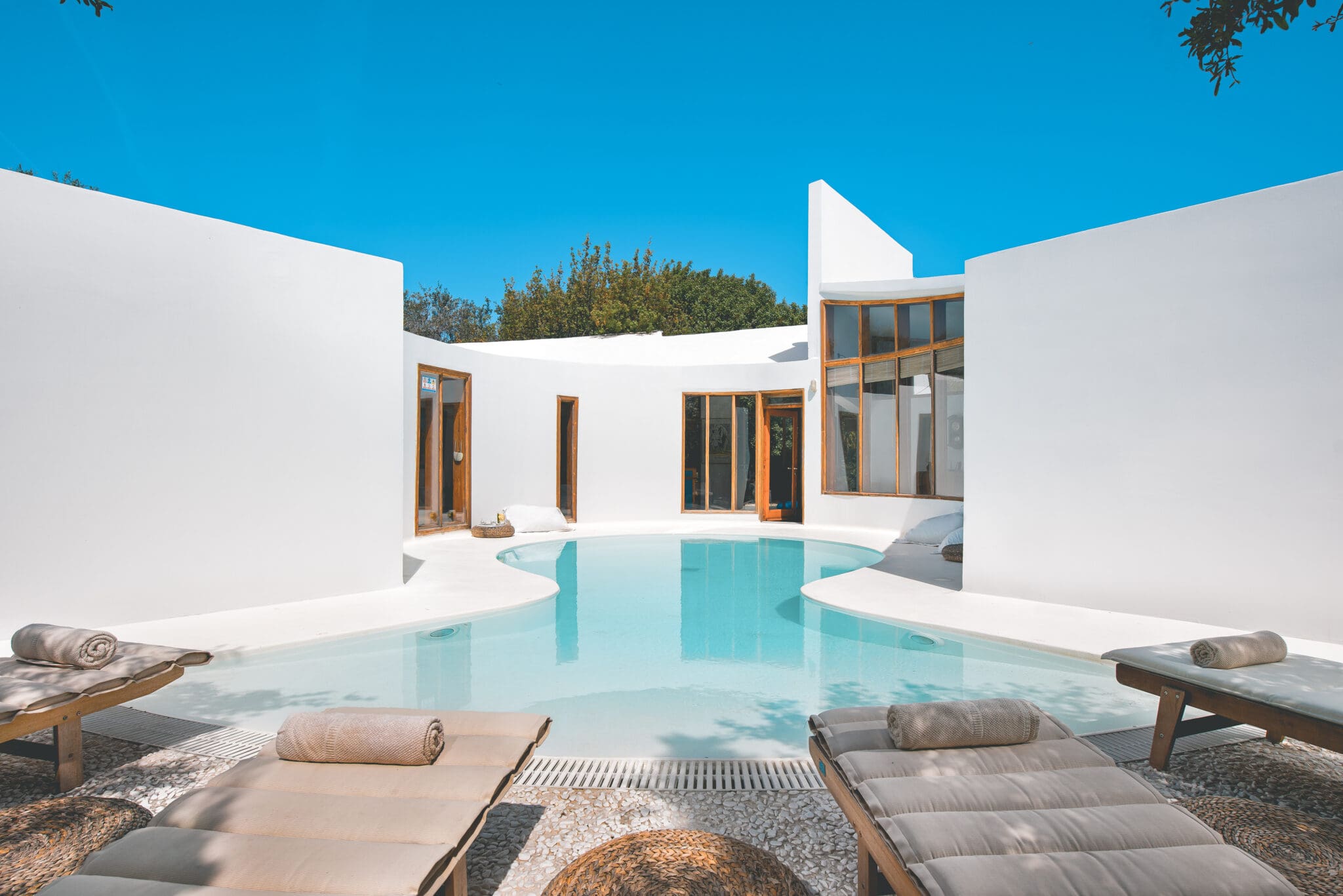 Airbnb Finds: Griekse privevilla met een hoog Malediven-gehalte