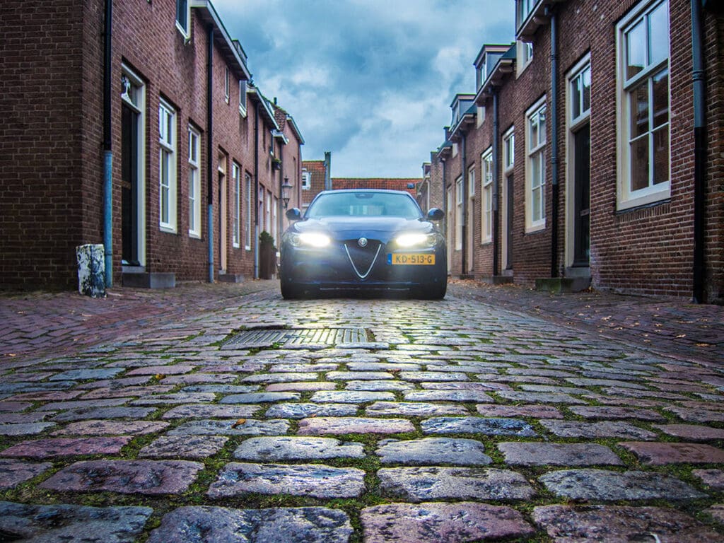 Alfa-Romeo-Giulia-2