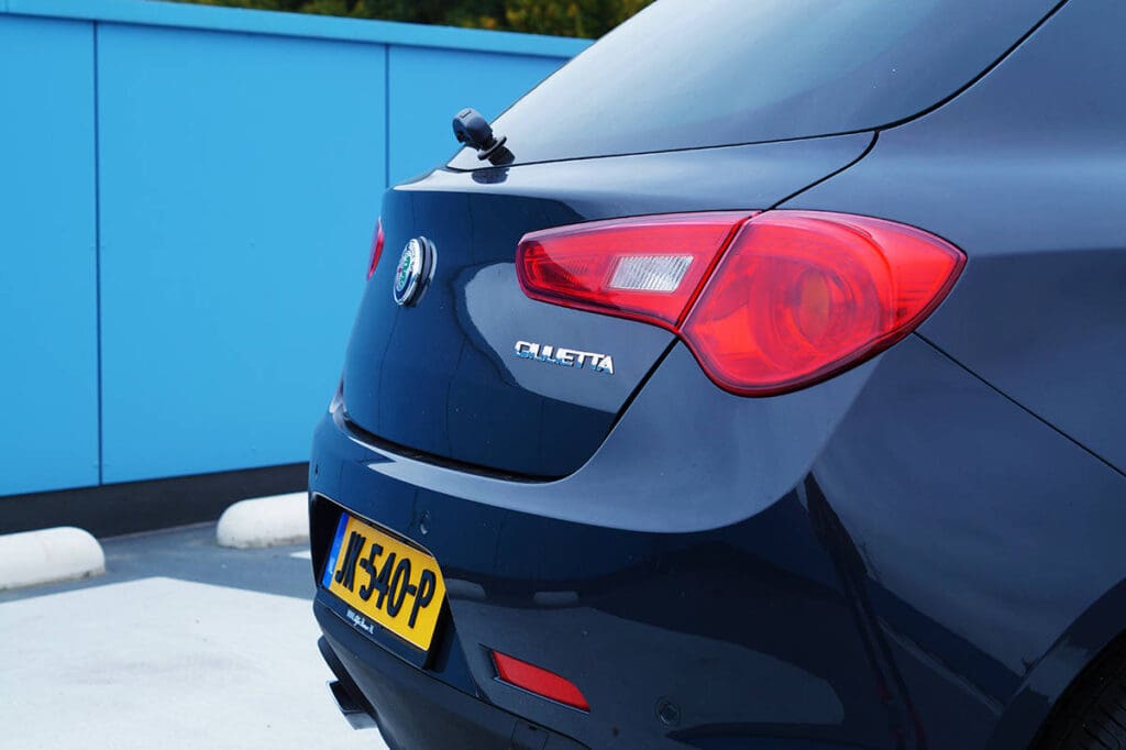 alfa-romeo-giulietta-2