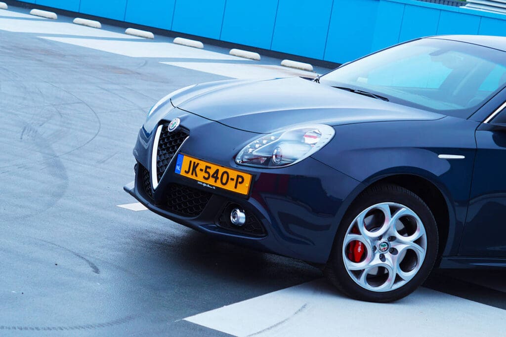 alfa-romeo-giulietta-3