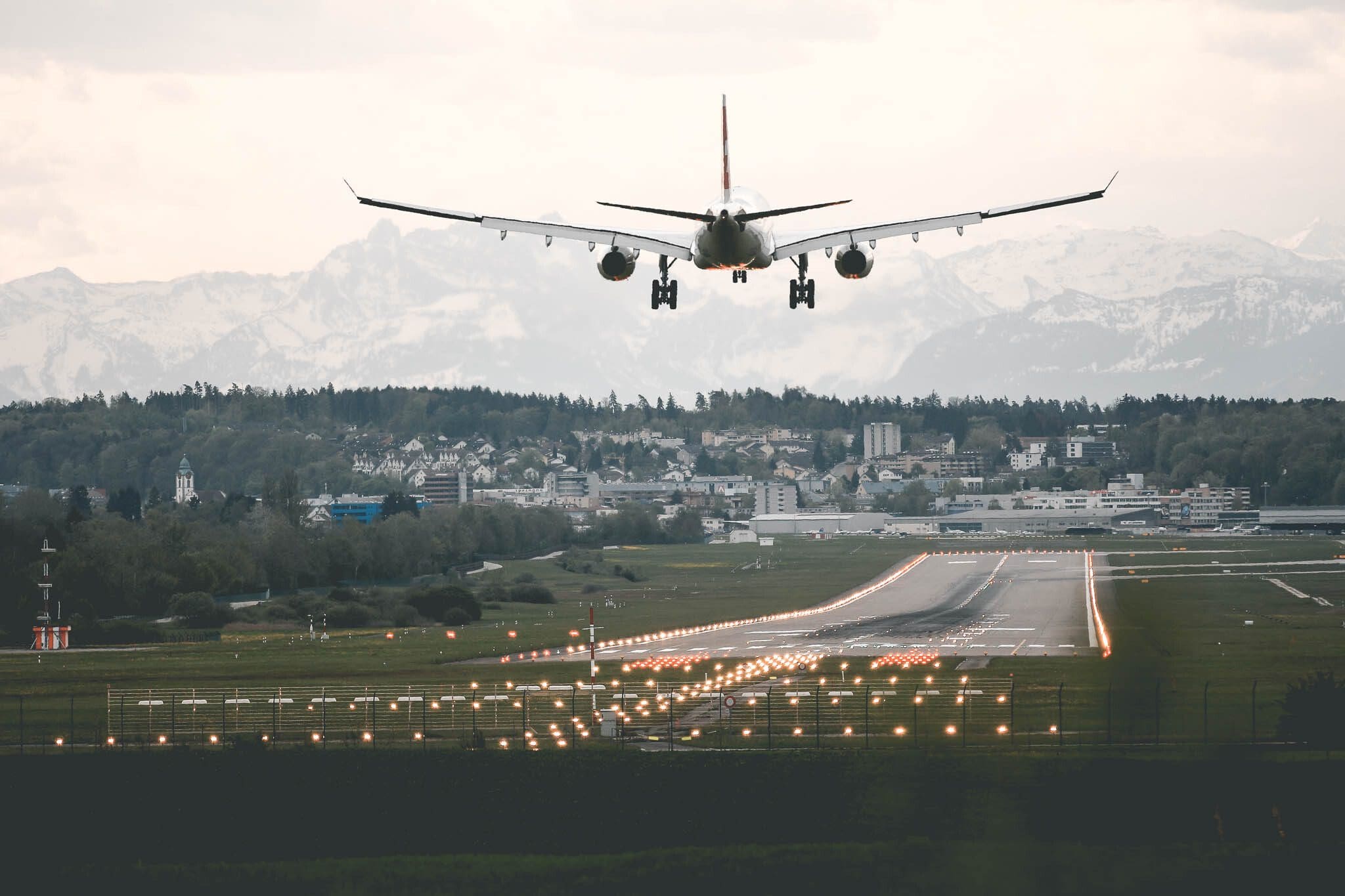 reizen, Skip de Schiphol-drukte: 7 alternatieven voor je volgende trip