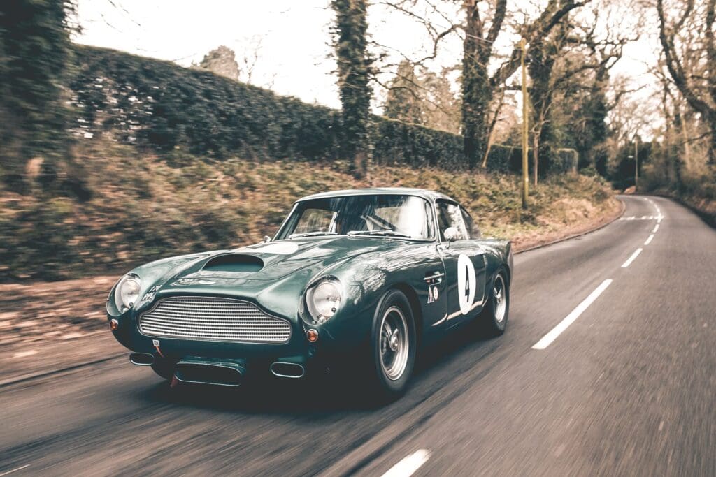 Een van de populairste racebolides: de Aston Martin DB4GT