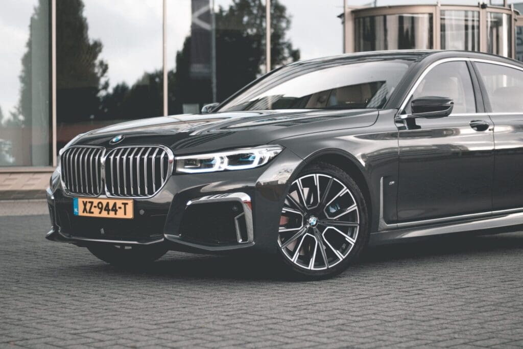De BMW 750Ld: rijdend kantoor met 399 pk!