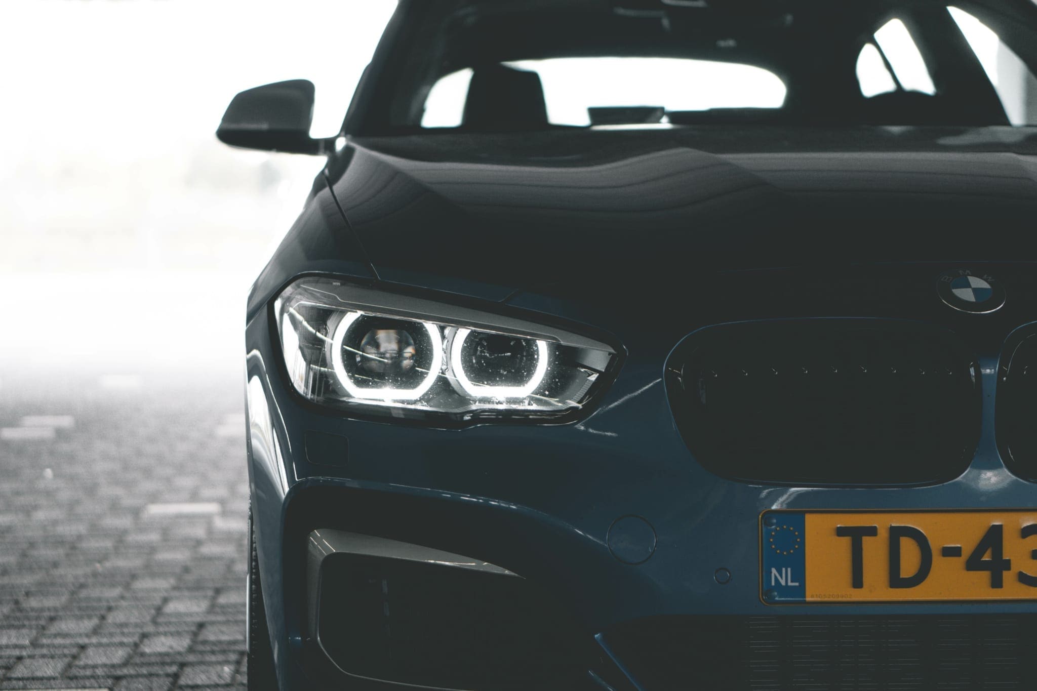 De BMW M140i maakt rijden weer geweldig