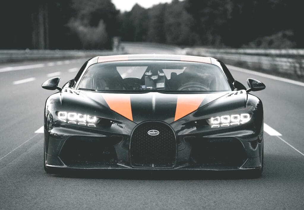 Bugatti Chiron gaat over de 300 mph grens heen!