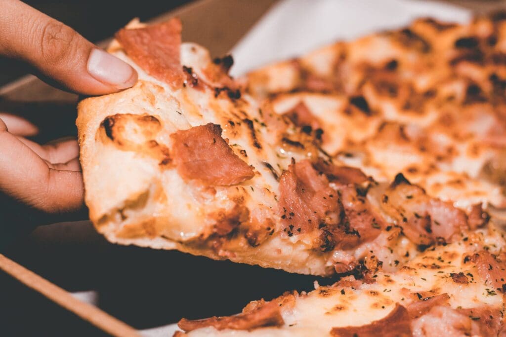 Geniaal: deze doos zorgt ervoor dat je pizza langer warm blijft