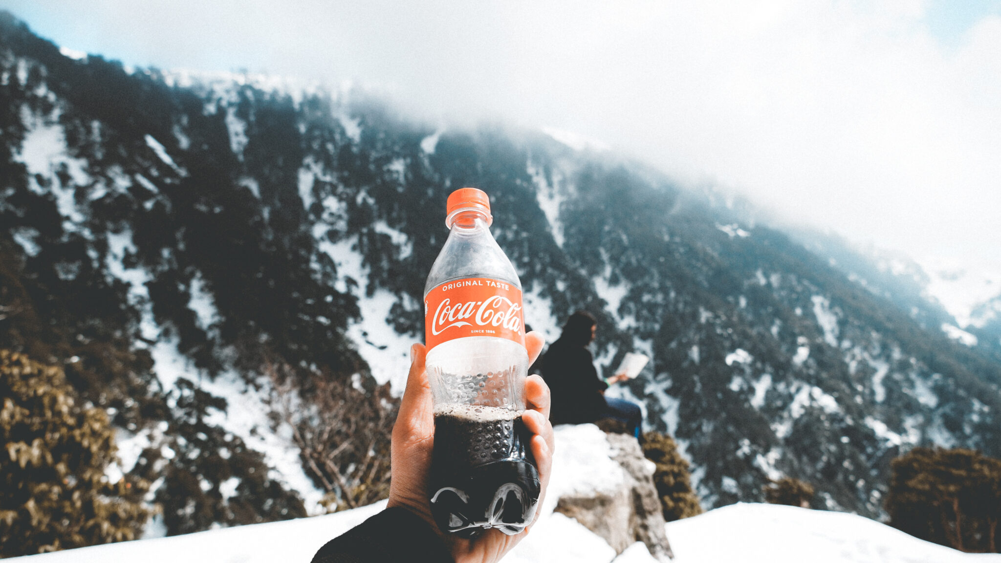 Coca-Cola dropt heerlijke, positieve campagne: ‘Open Like Never Before’