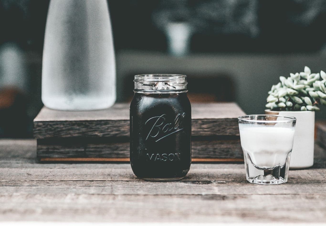 Waarom cold brew koffie je go-to caffeine shot gaat worden