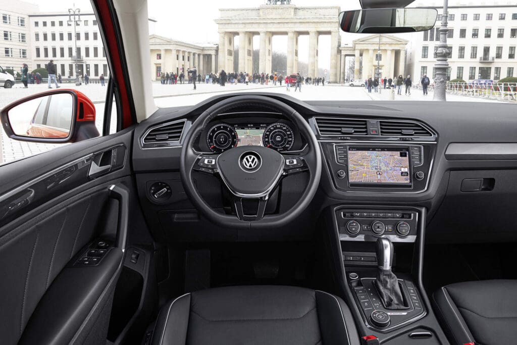Volkswagen Tiguan245