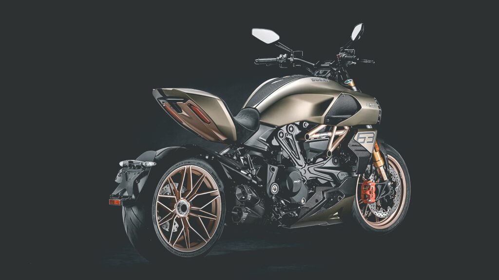 Ducati Diavel Lamborghini