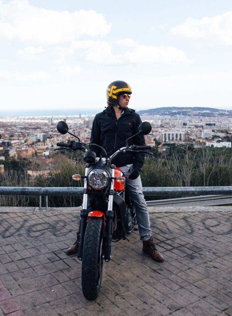 Ducati Scrambler Sixty2 – Manify (6)