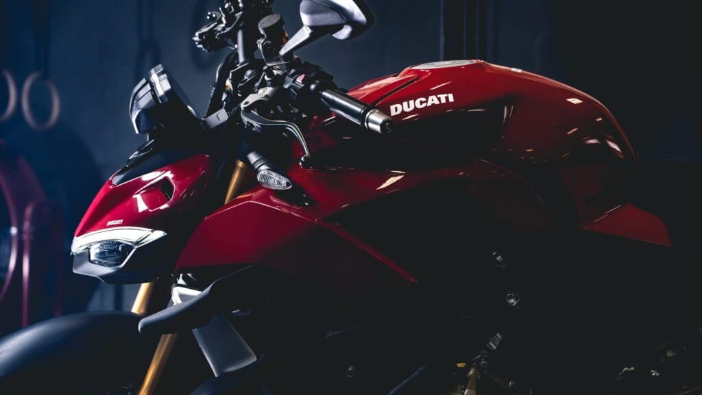 Streetfighter, Let&#8217;s get ready to rumble: Ducati Streetfighter V4S