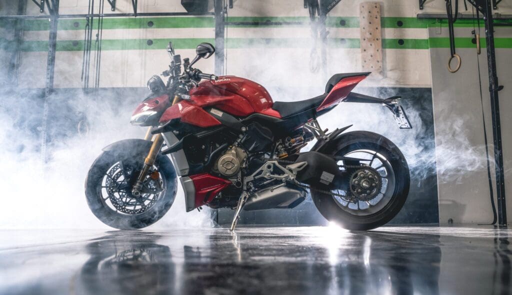 Streetfighter, Let&#8217;s get ready to rumble: Ducati Streetfighter V4S