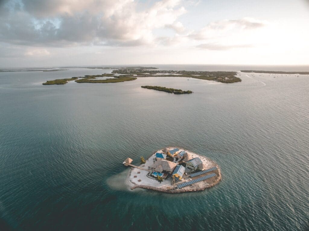 Airbnb Finds: met je vrienden op een onbewoond eiland!
