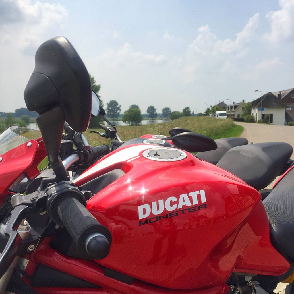 Ducati Monster 821