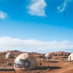 woestijn, Airbnb Finds: off the grid-kamp in de Marokkaanse woestijn