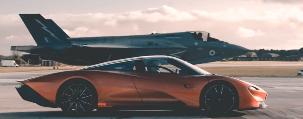 Legendarisch gevecht: McLaren Speedtail vs Royal Air Force F-35