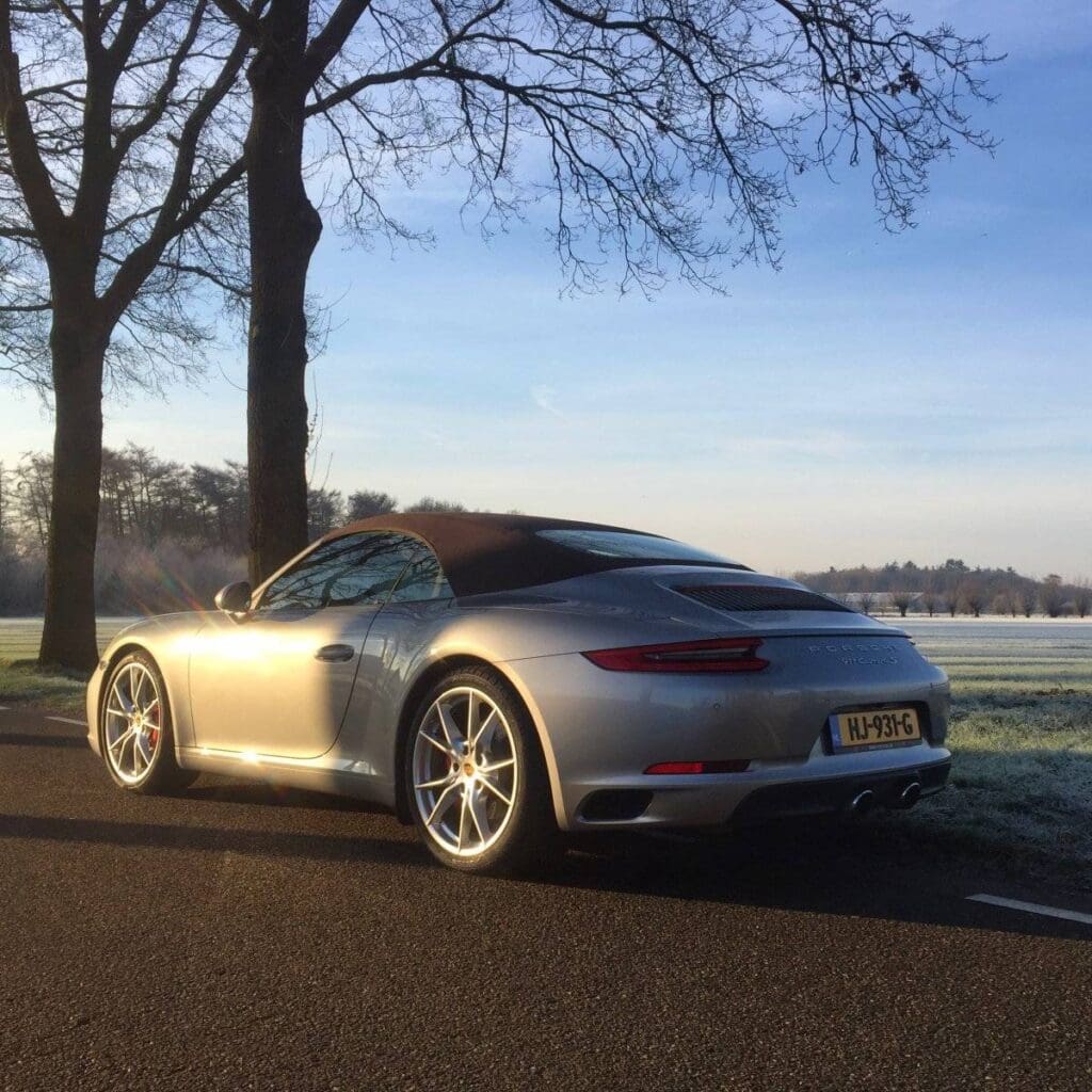 Porsche 911 Carrera S - Training - Manify3