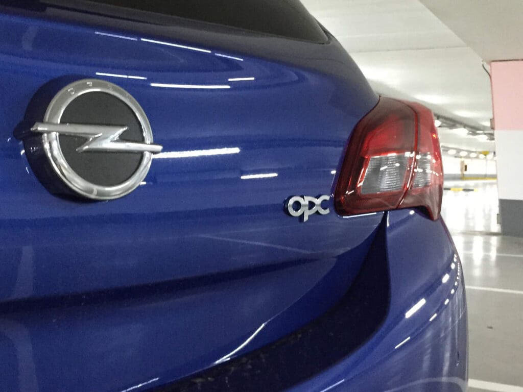 , Duitsers maken geen grappen: Opel Corsa OPC
