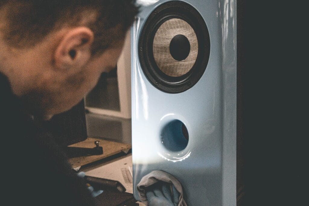 Focal fabriek, Van Hout tot HiFi in de fabriek van Focal