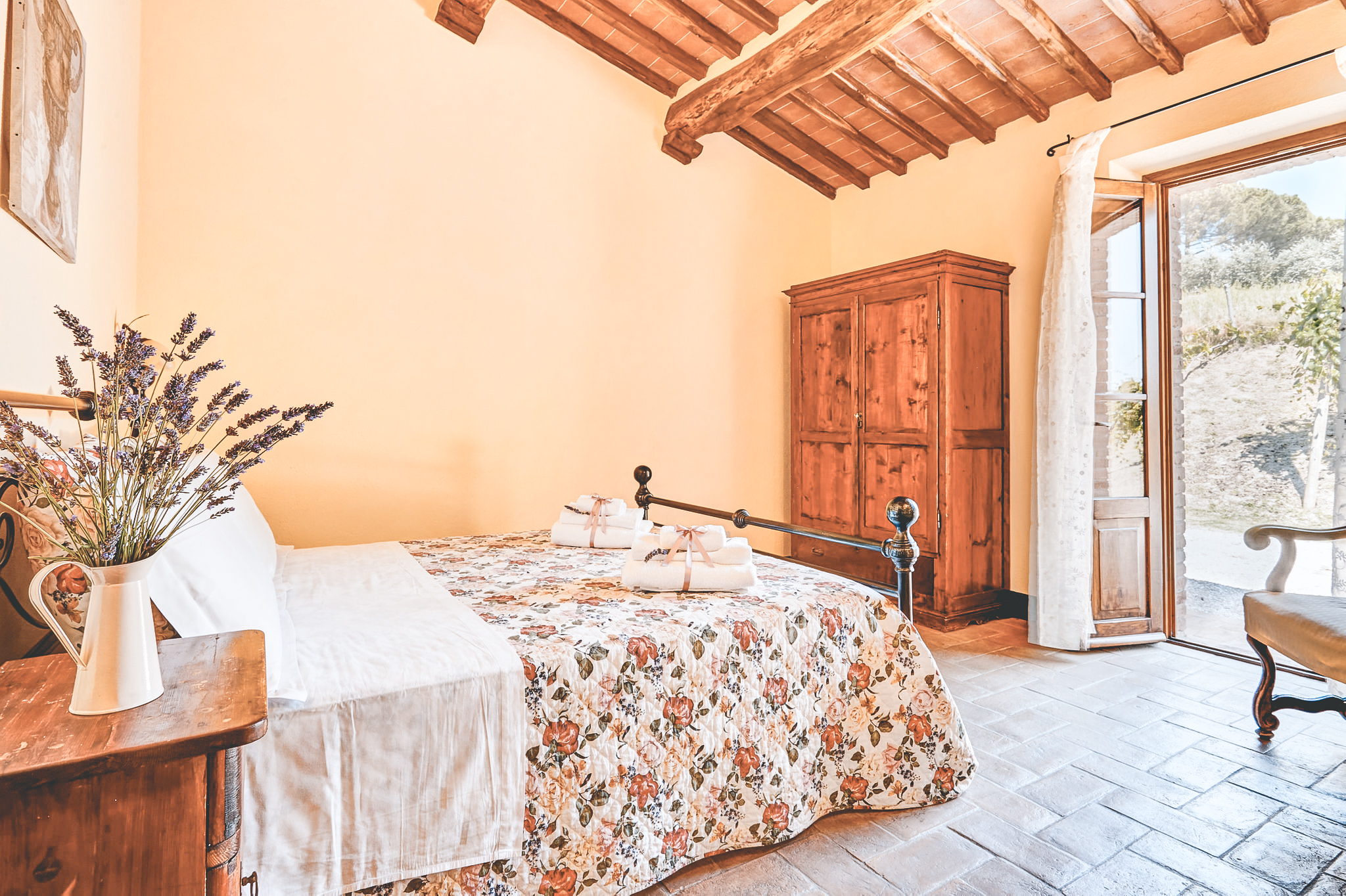 Italiaanse, <strong>Airbnb Finds:</strong> Toscaanse woonboerderij laat je leven als een wijnkoning