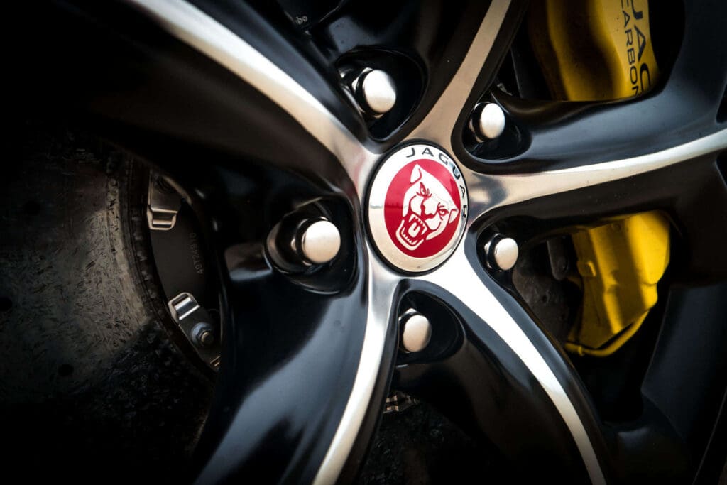 Jaguar F-type-6