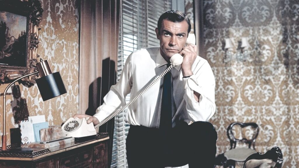 Amazon scoort met overname iconische James Bond-studio