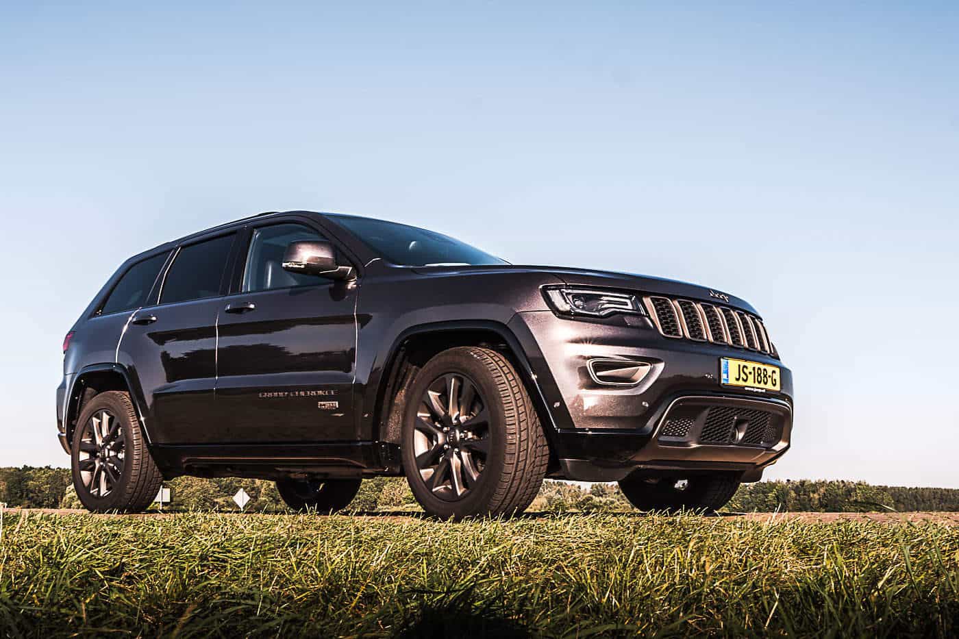Jeep Grand Cherokee 75-8