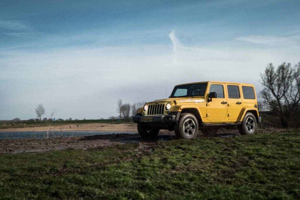 Jeep Wrangler-13