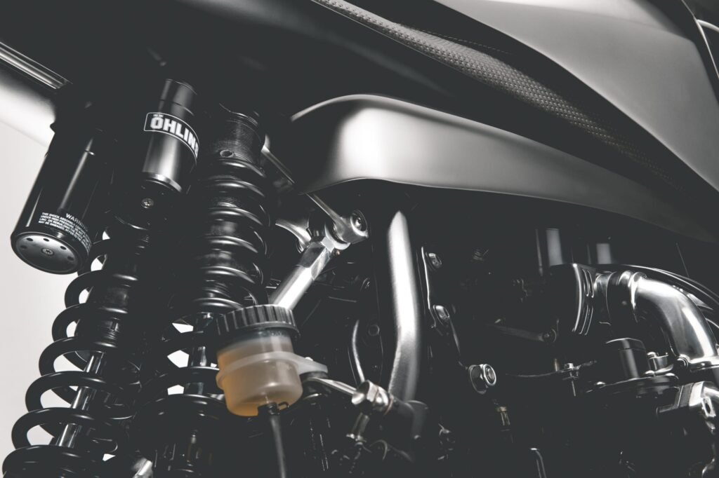 Kenzo Motorcycle Ohlins vering