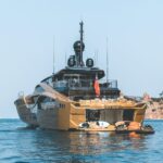  Khalilhah superyacht , Te koop: ultraluxe superjacht Khalilah is de droom van iedere man
