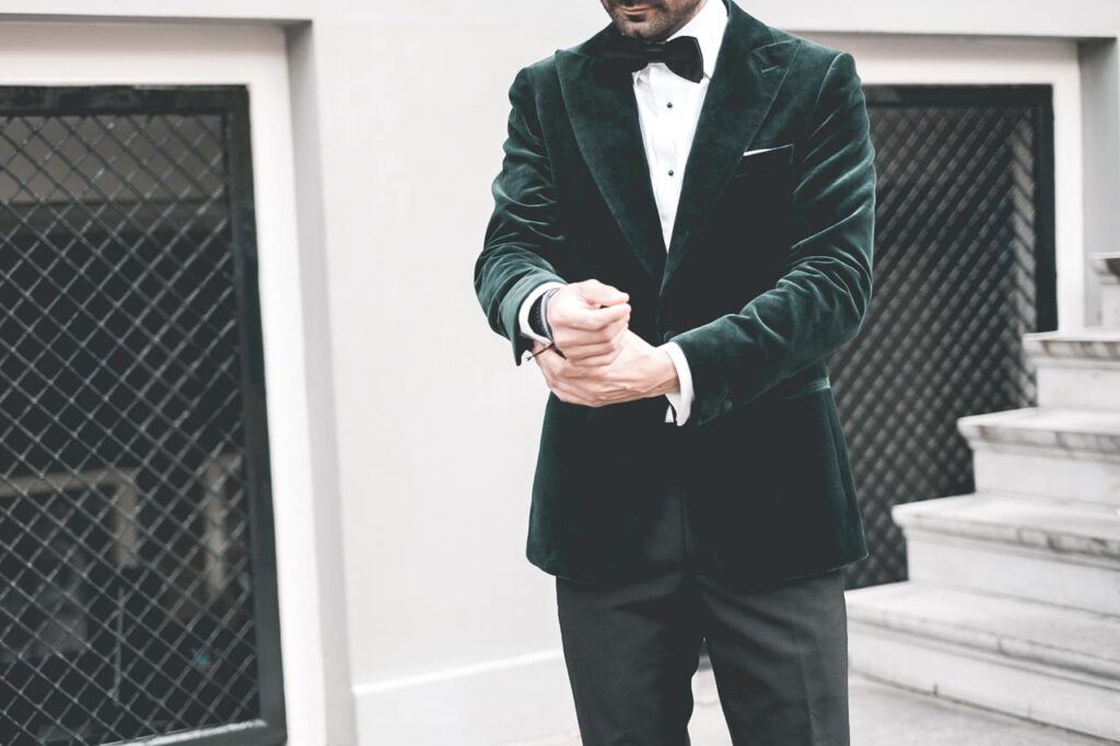 Dress Code: Black Tie Creative