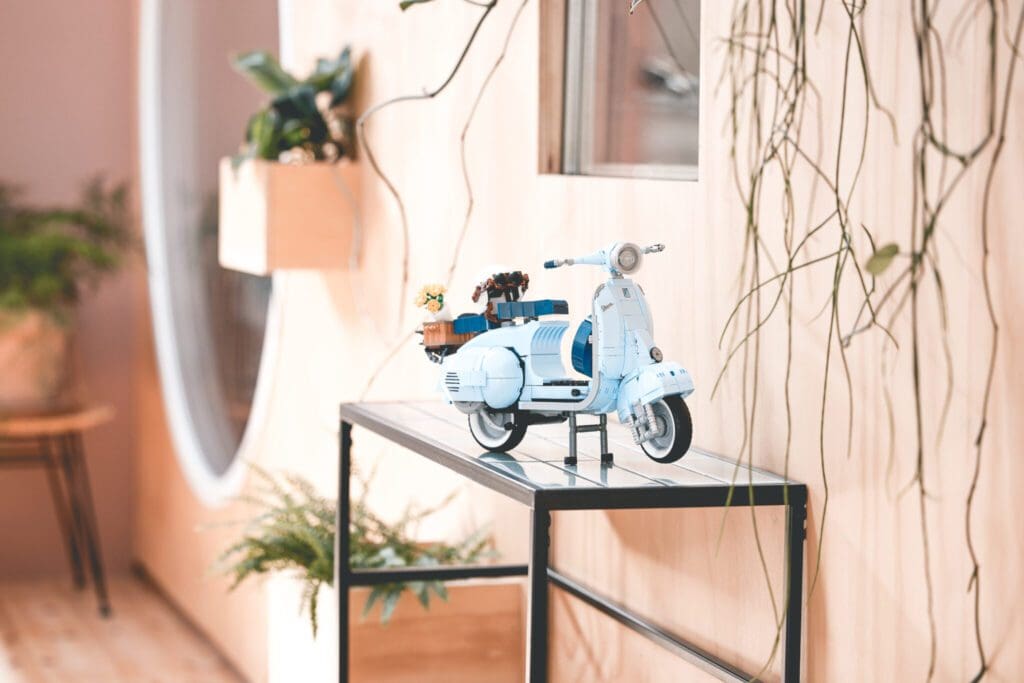 LEGO dropt nu ook legendarische Vespa 125