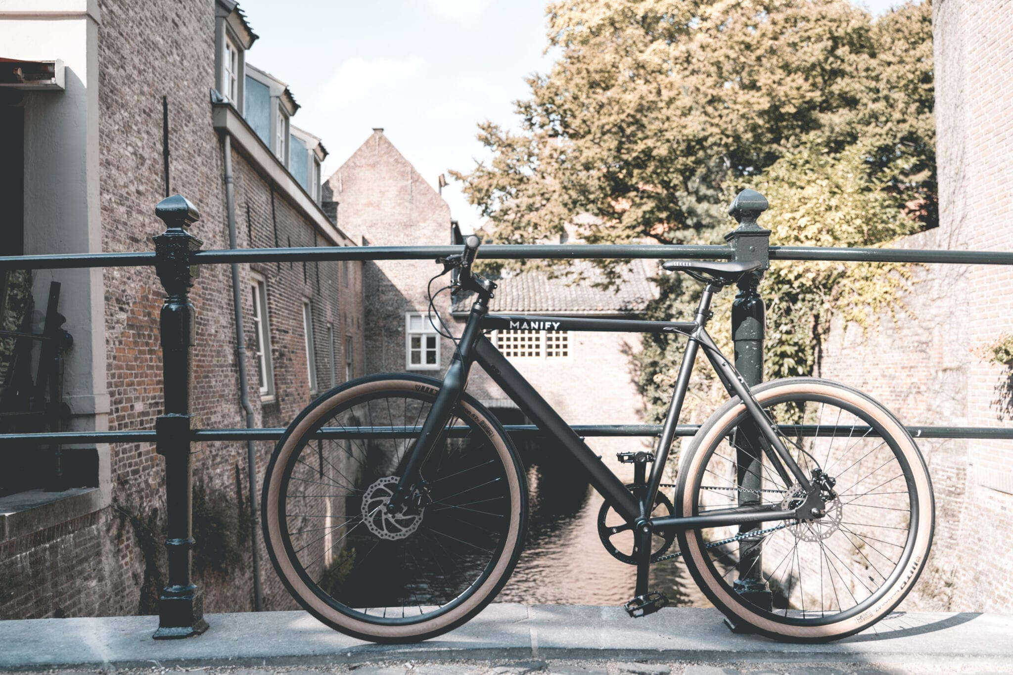 , MANIFY x Lekker Bikes Amsterdam Elite M2
