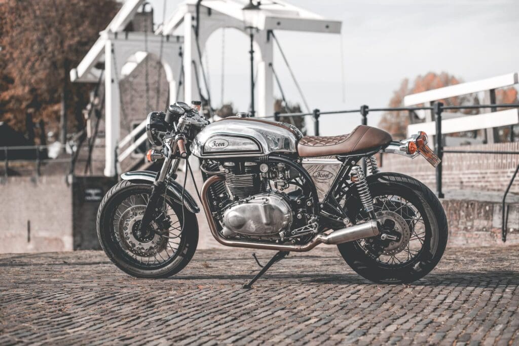 Deze iconische Britse caferacers ademen jaren ’50