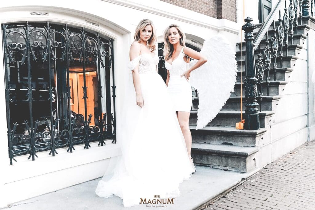 , Een sleep-over party met de mooiste vrouwen van Nederland