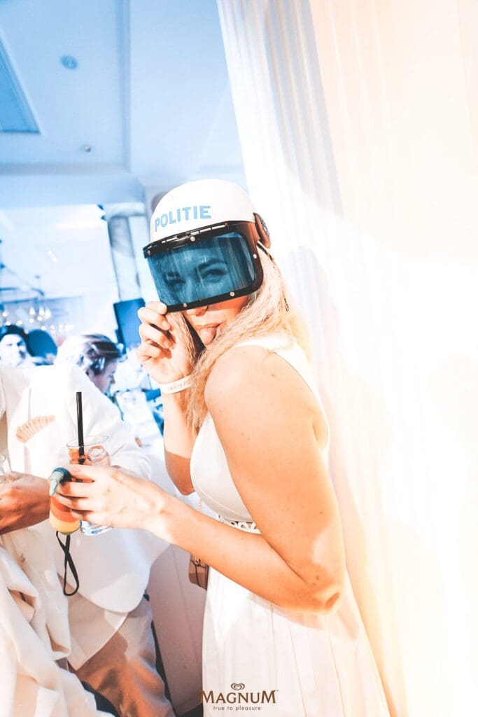 , Een sleep-over party met de mooiste vrouwen van Nederland